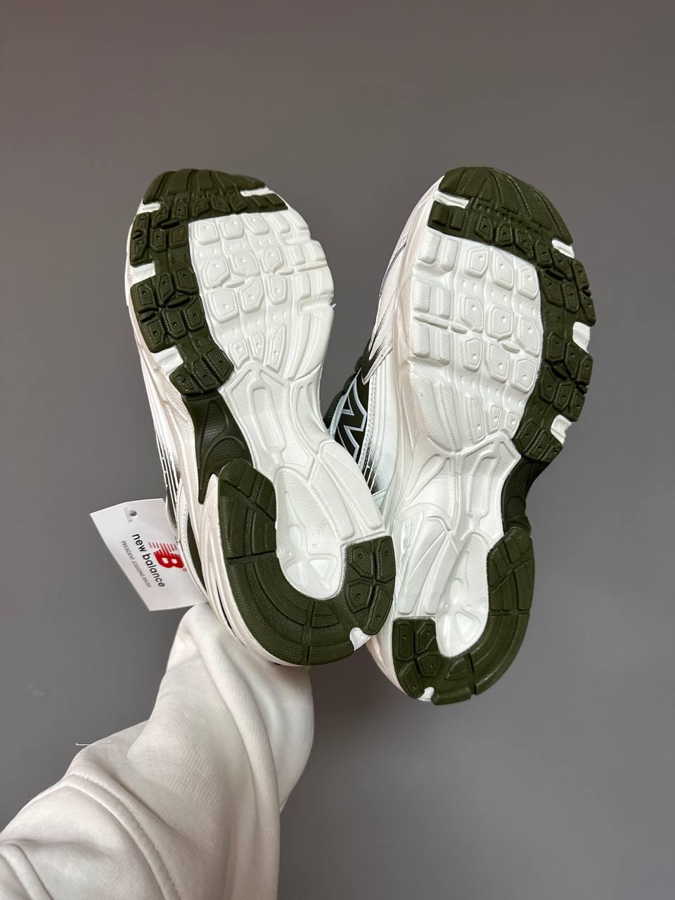 New Balance 530 Khaki White