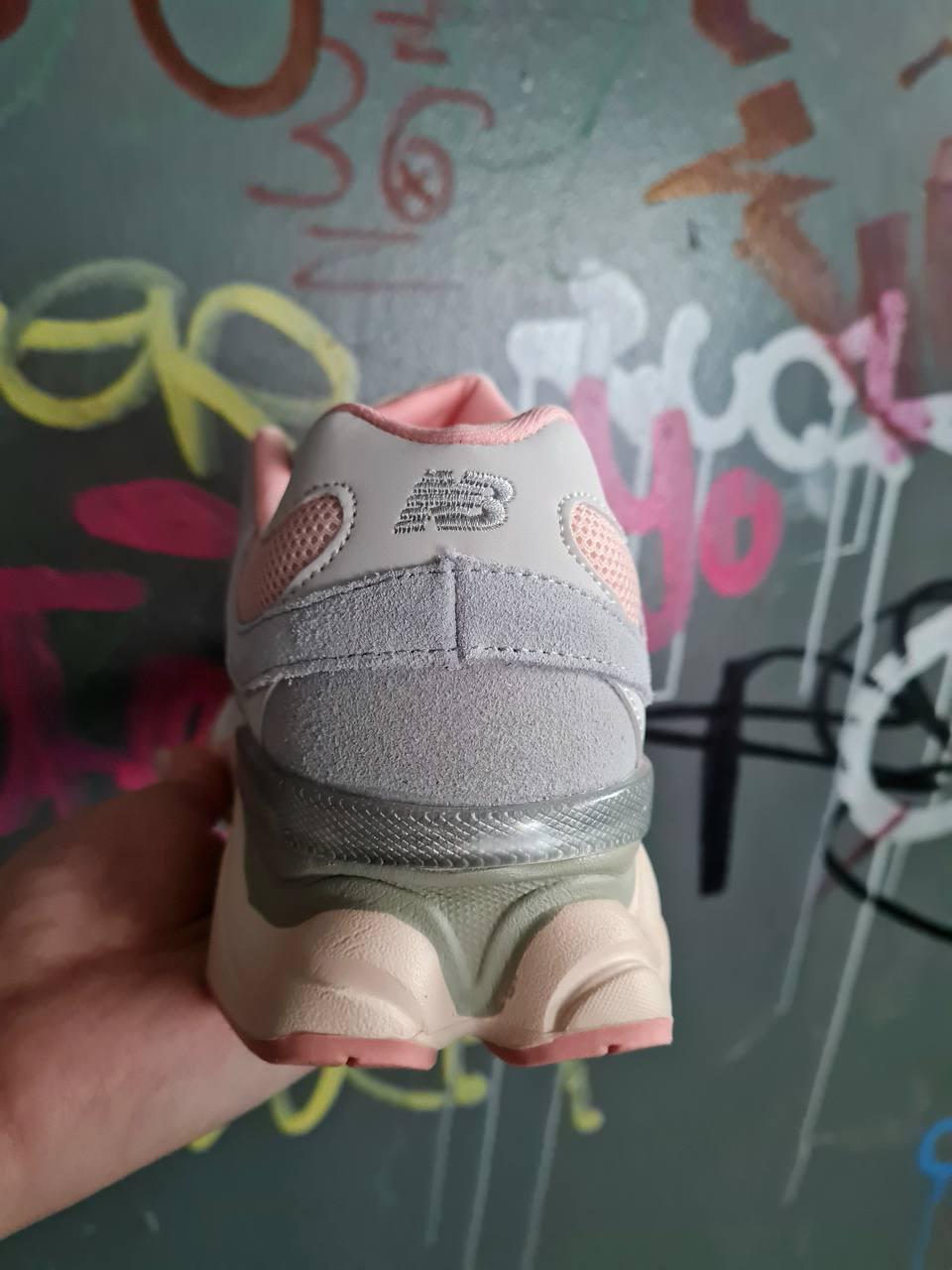 NEW BALANCE 9060 Retro Pink