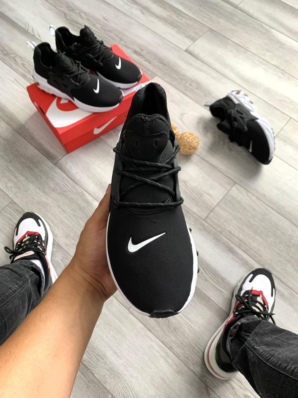 Nike Huarache React Black White