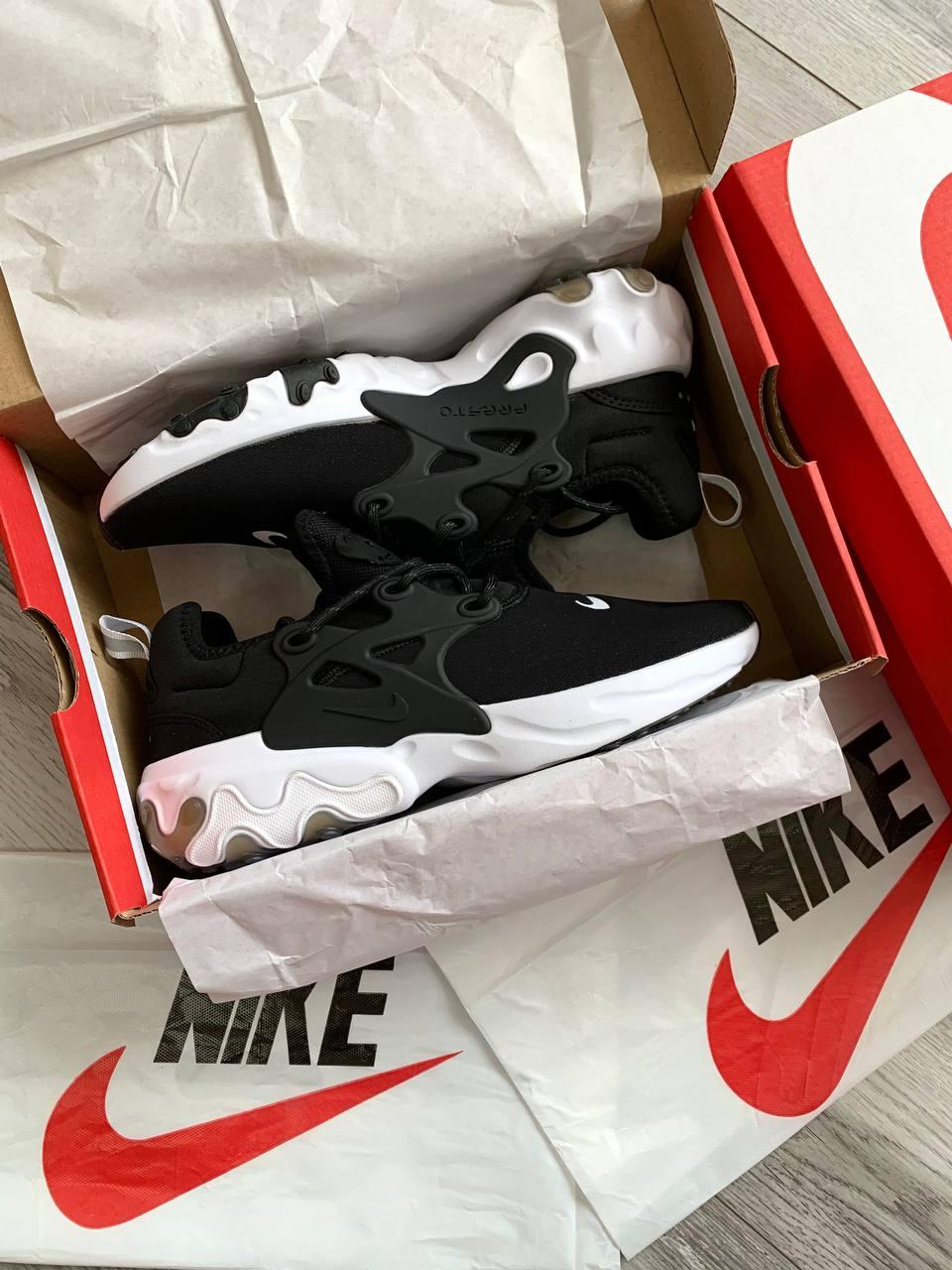 Nike Huarache React Black White