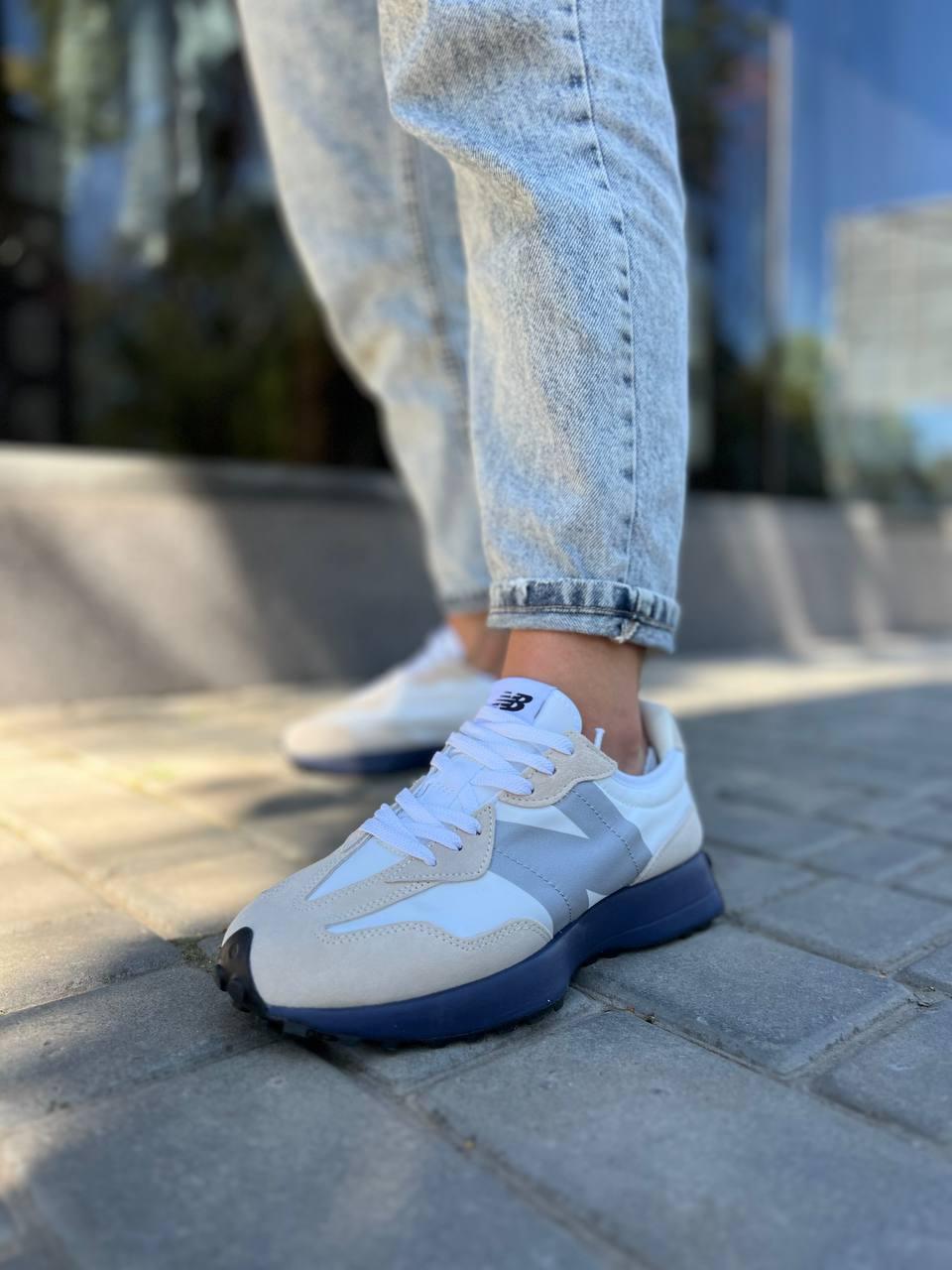 New Balance 327 Blue sole
