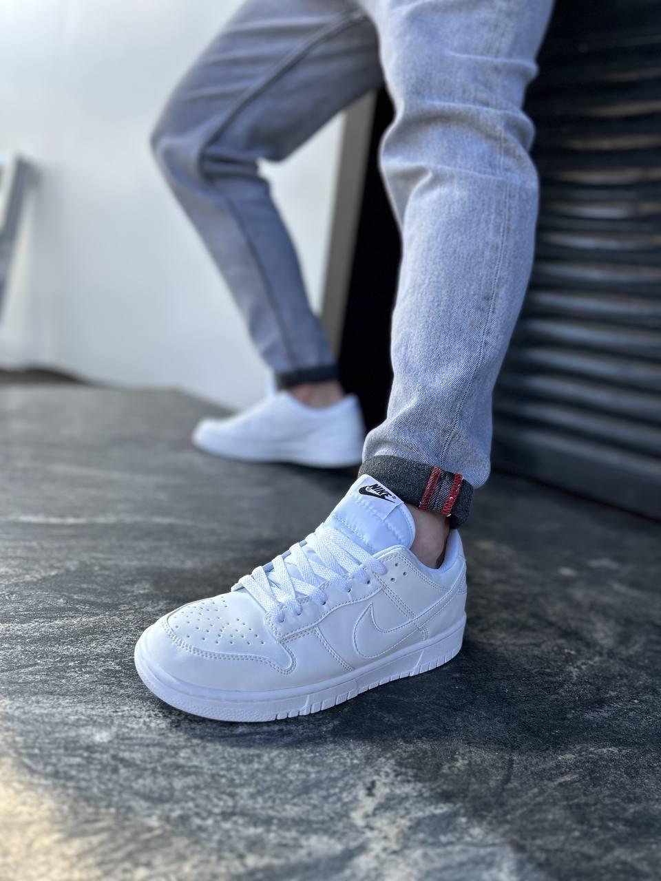 Dunk Low white