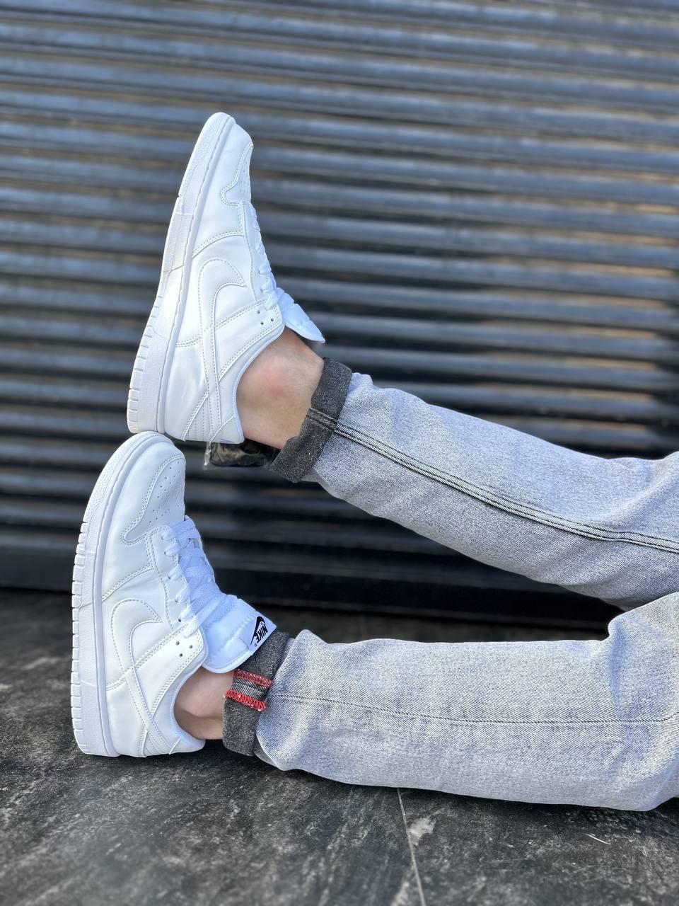 Dunk Low white