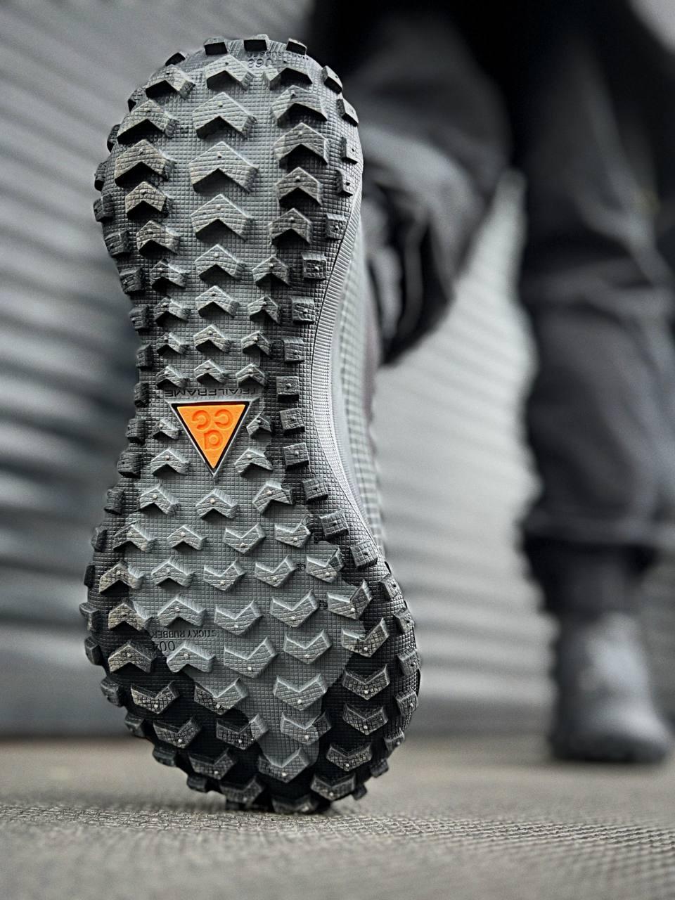 ACG Mountain Fly Gore-Tex Black