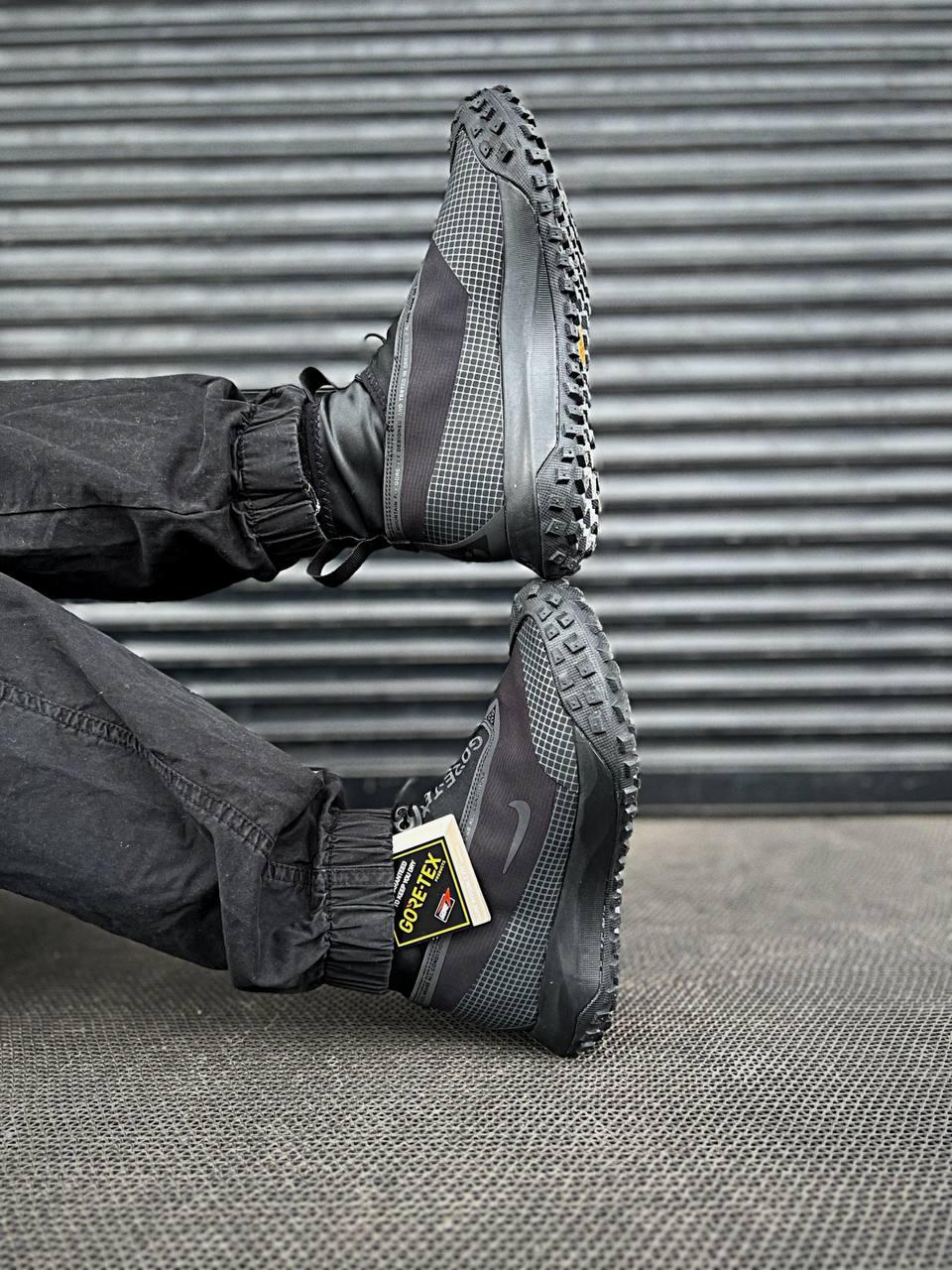 ACG Mountain Fly Gore-Tex Black