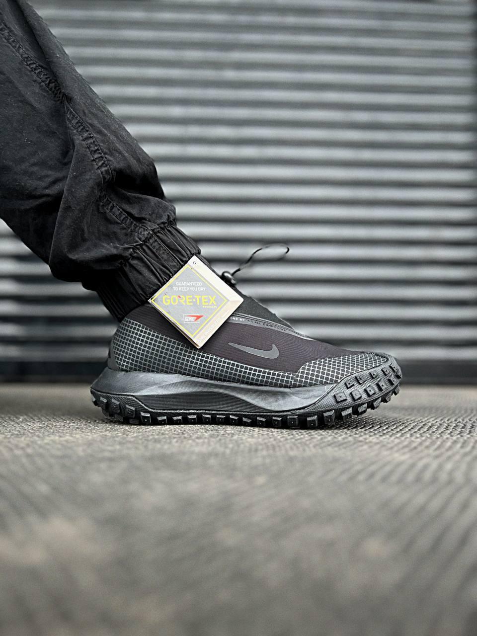 ACG Mountain Fly Gore-Tex Black