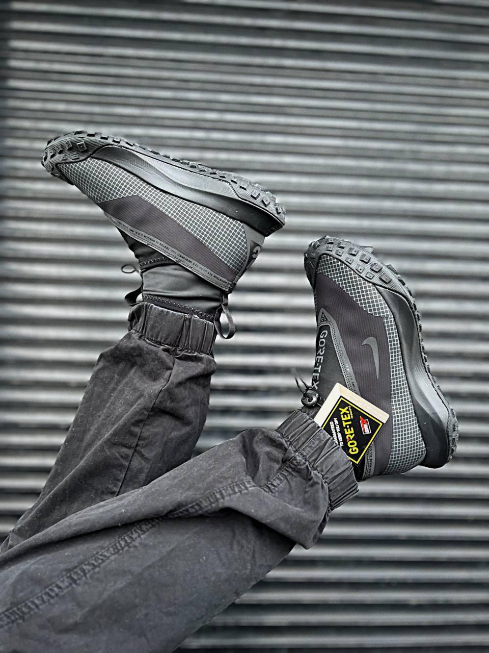 ACG Mountain Fly Gore-Tex Black