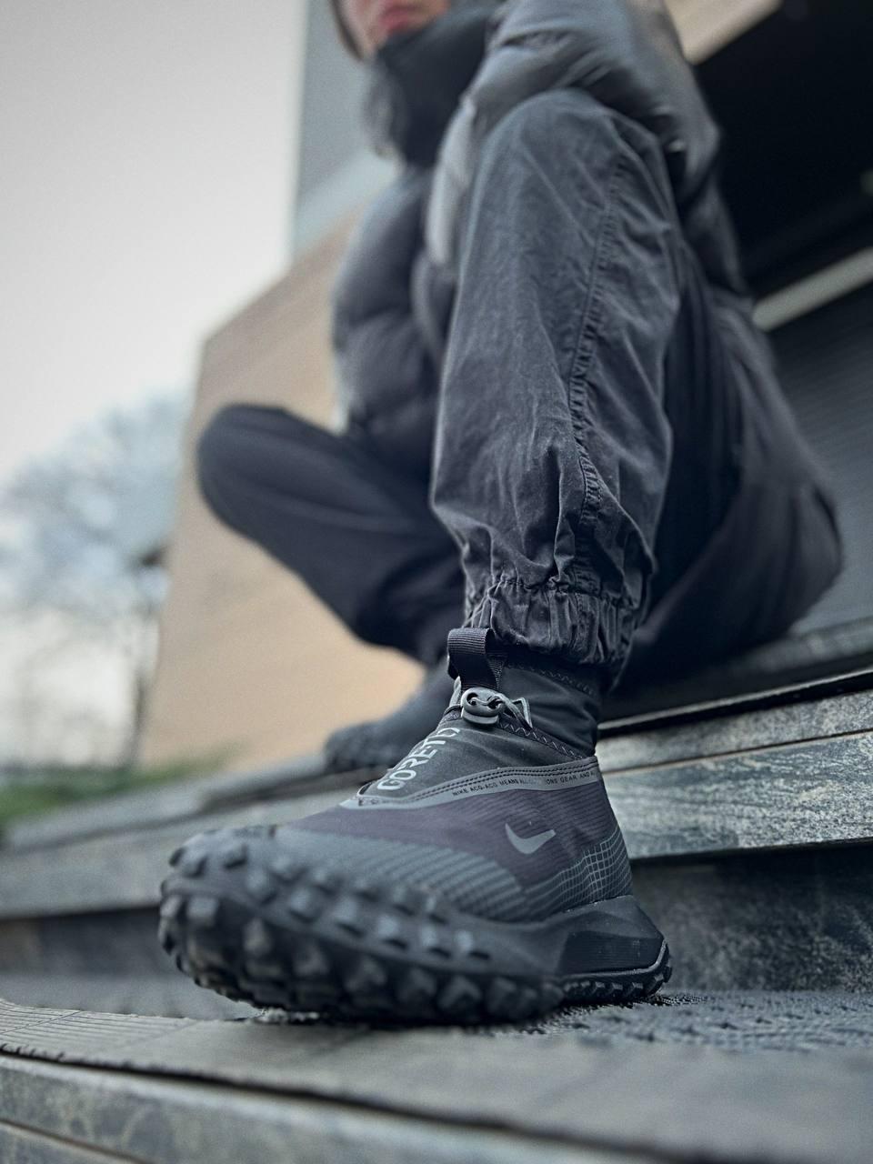 ACG Mountain Fly Gore-Tex Black