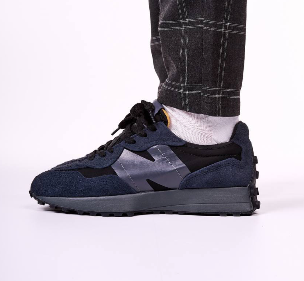 New Balance 327 Dark Blue