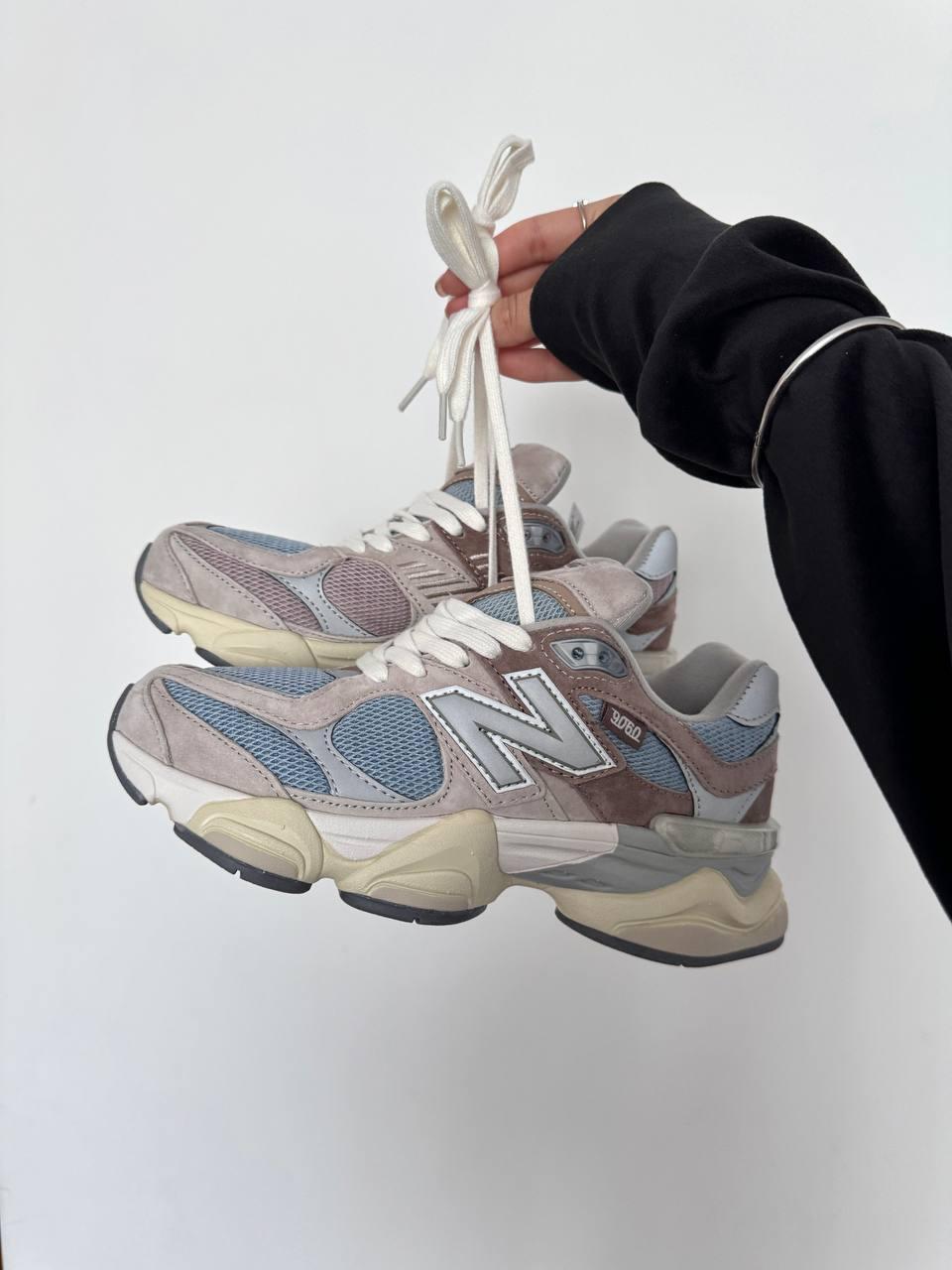 New Balance 9060 BEIGE / BLUE