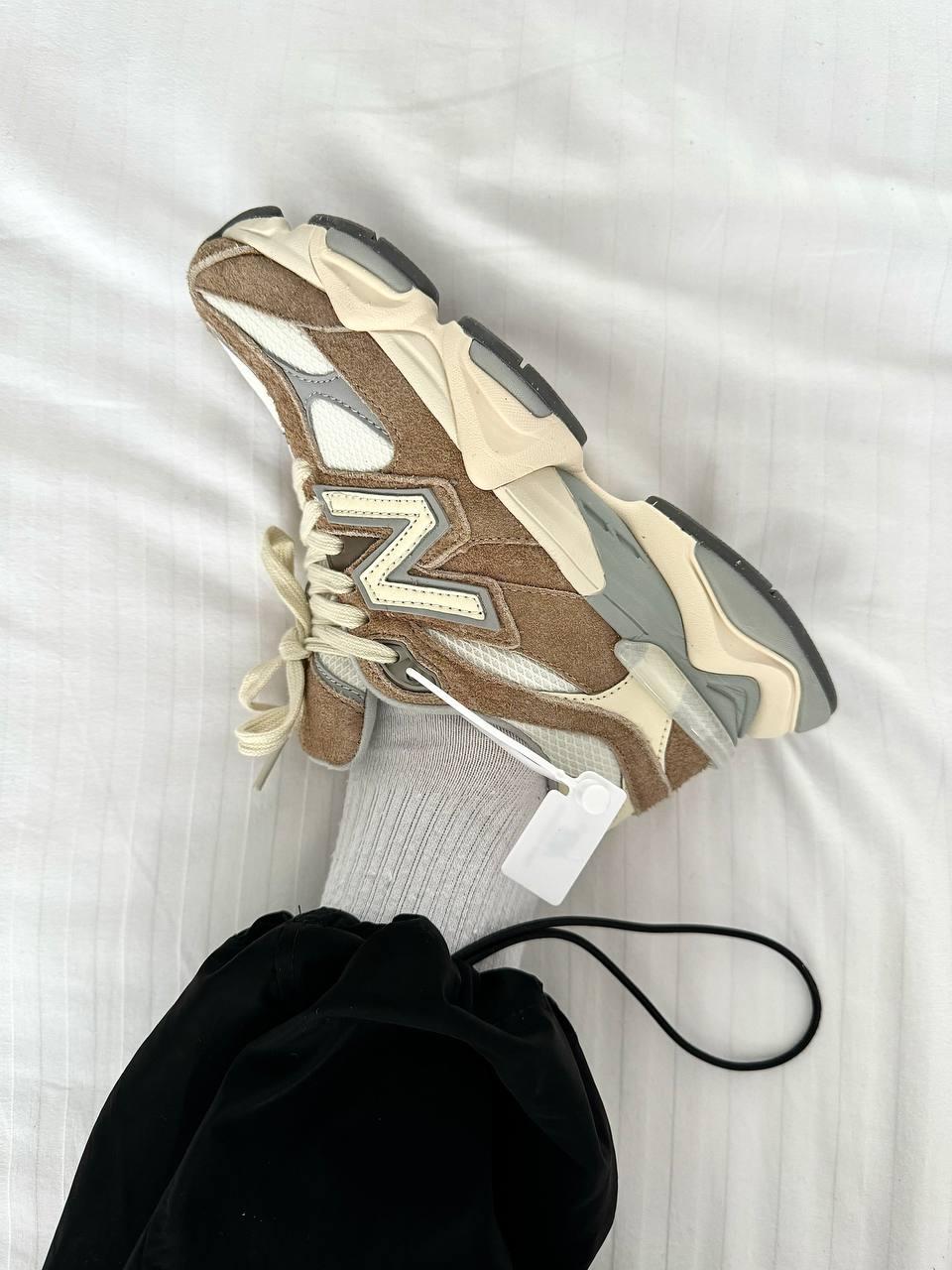 New Balance 9060 DRIFTWOOD