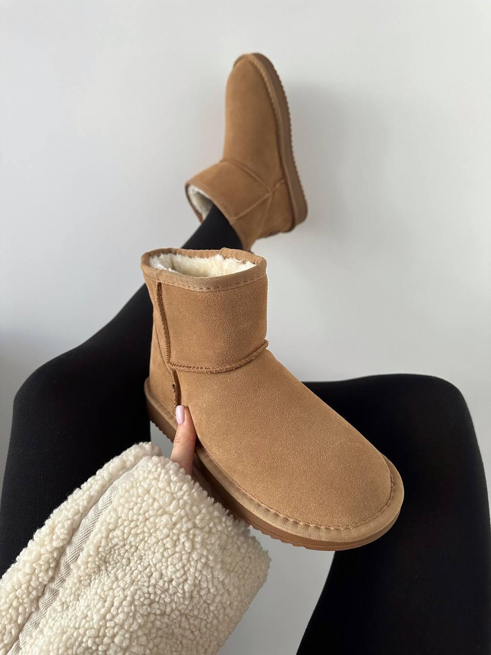 UGG MINI GINGER SUEDE