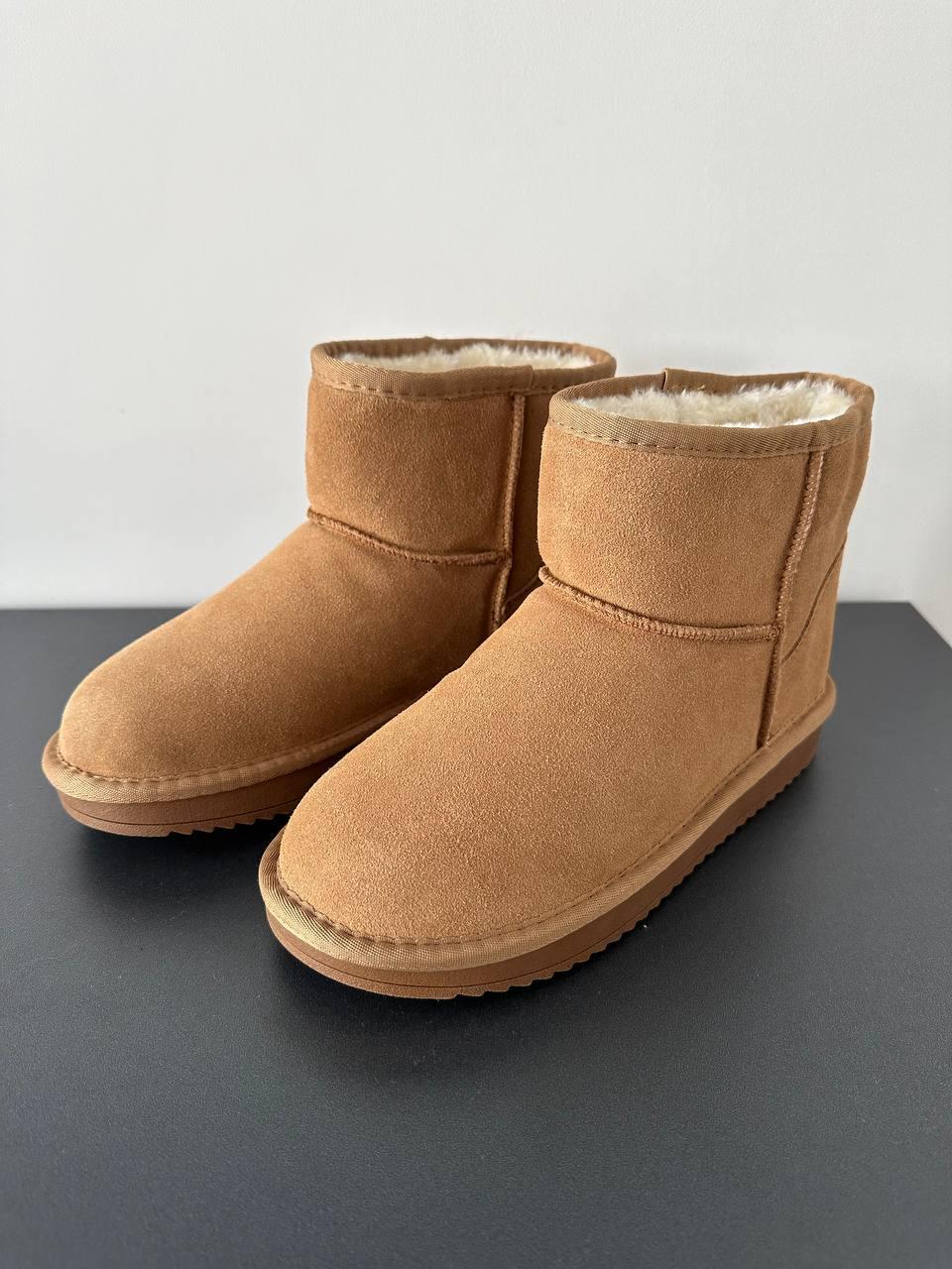 UGG MINI GINGER SUEDE