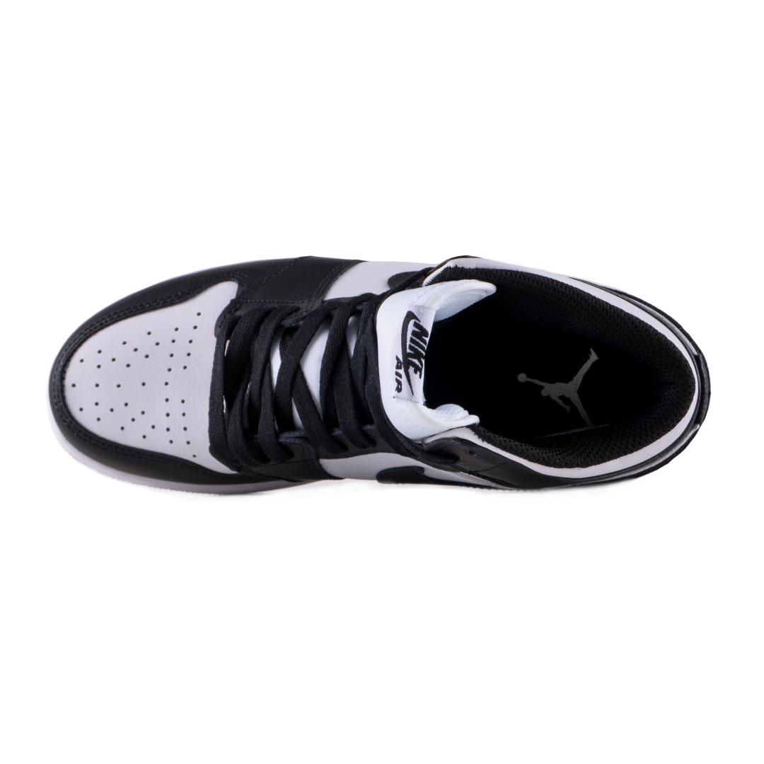 NIke Air Jordan 1 Retro Black White v2