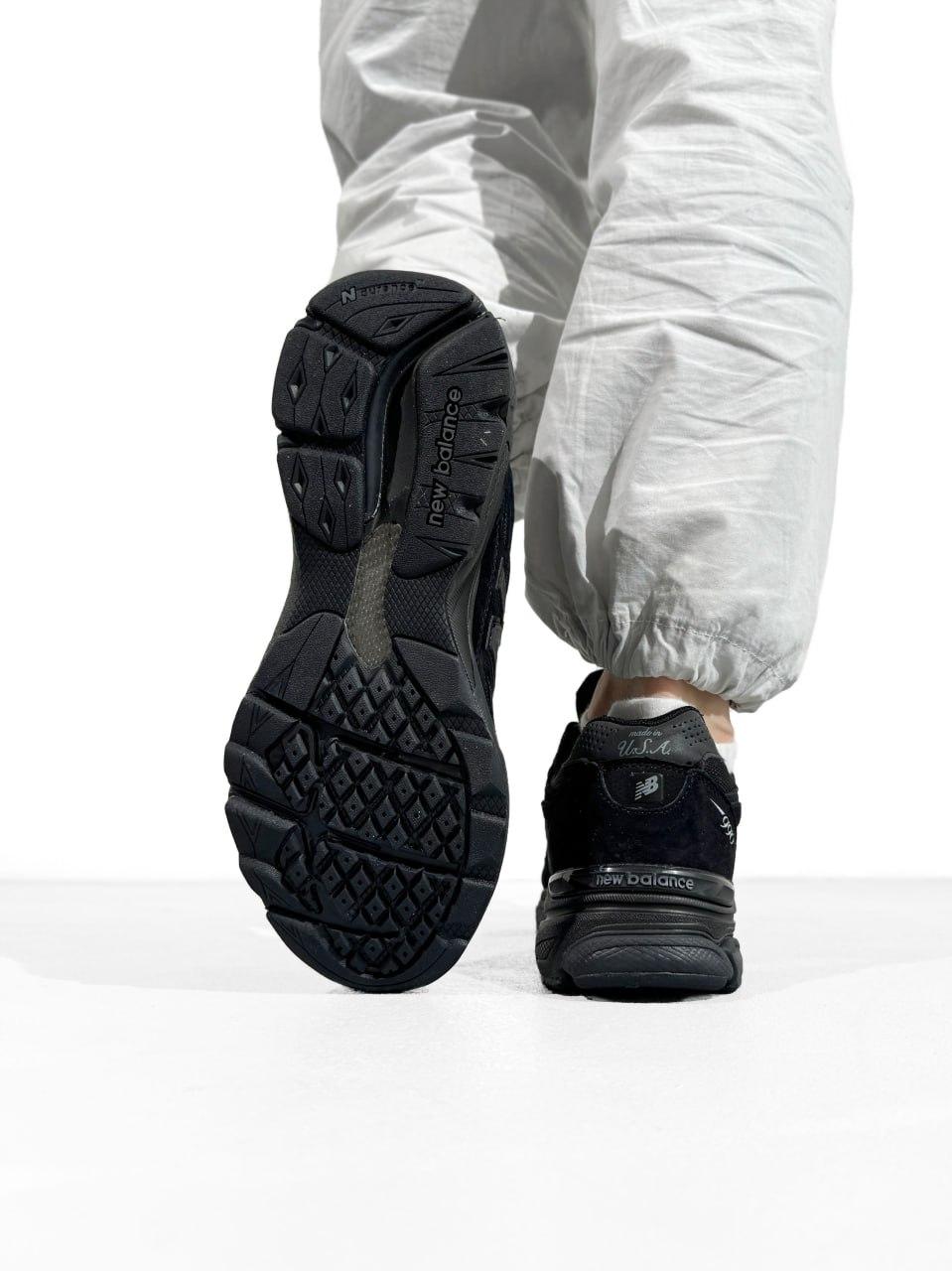 New Balance 990 Triple Black