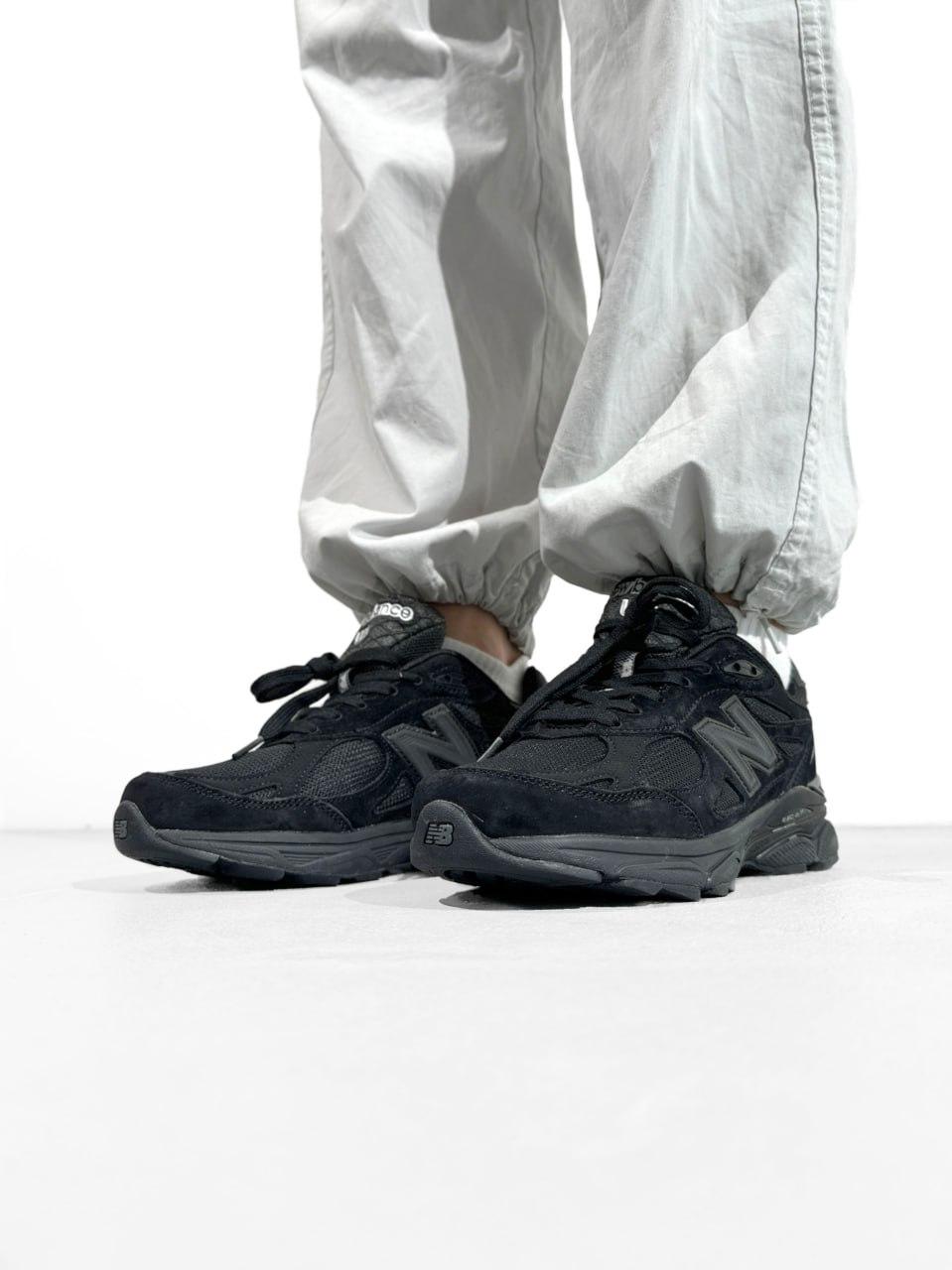 New Balance 990 Triple Black