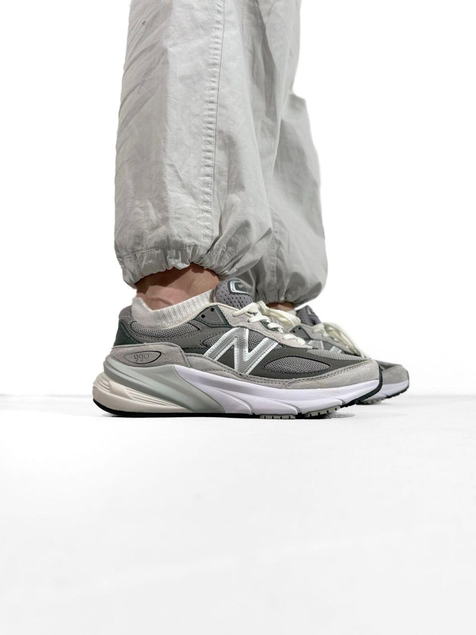 New Balance 990 V6 Grey