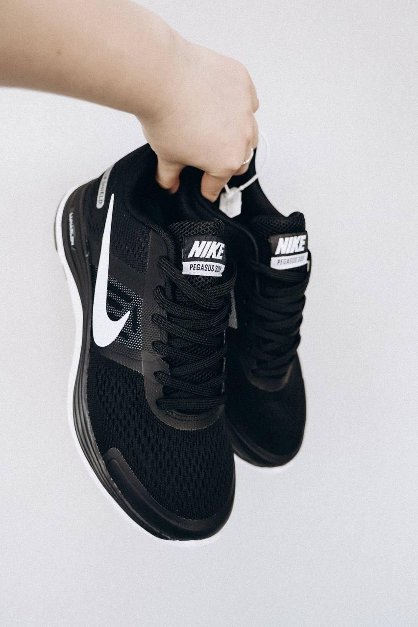 Nike Pegasus Black White V2