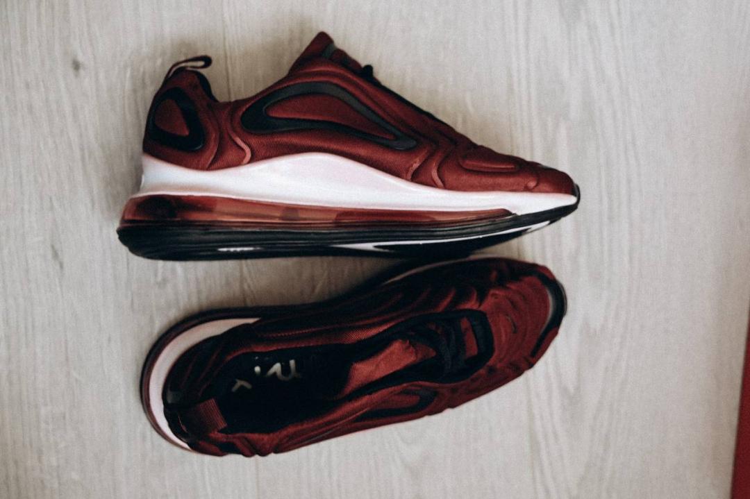 Nike Air Max 720 Bordo Pink