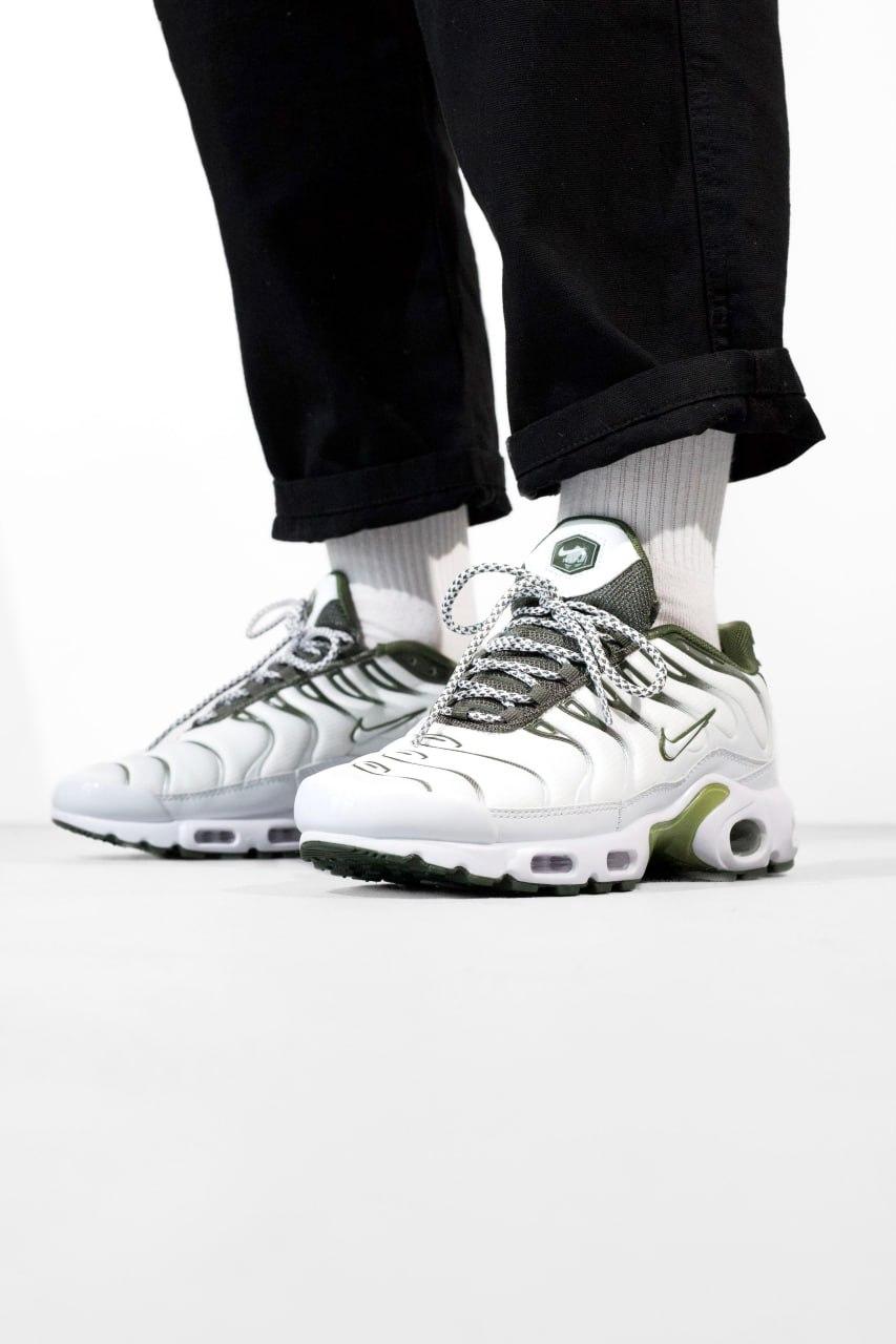 Nike Air Max Plus TN Light Bone Olive