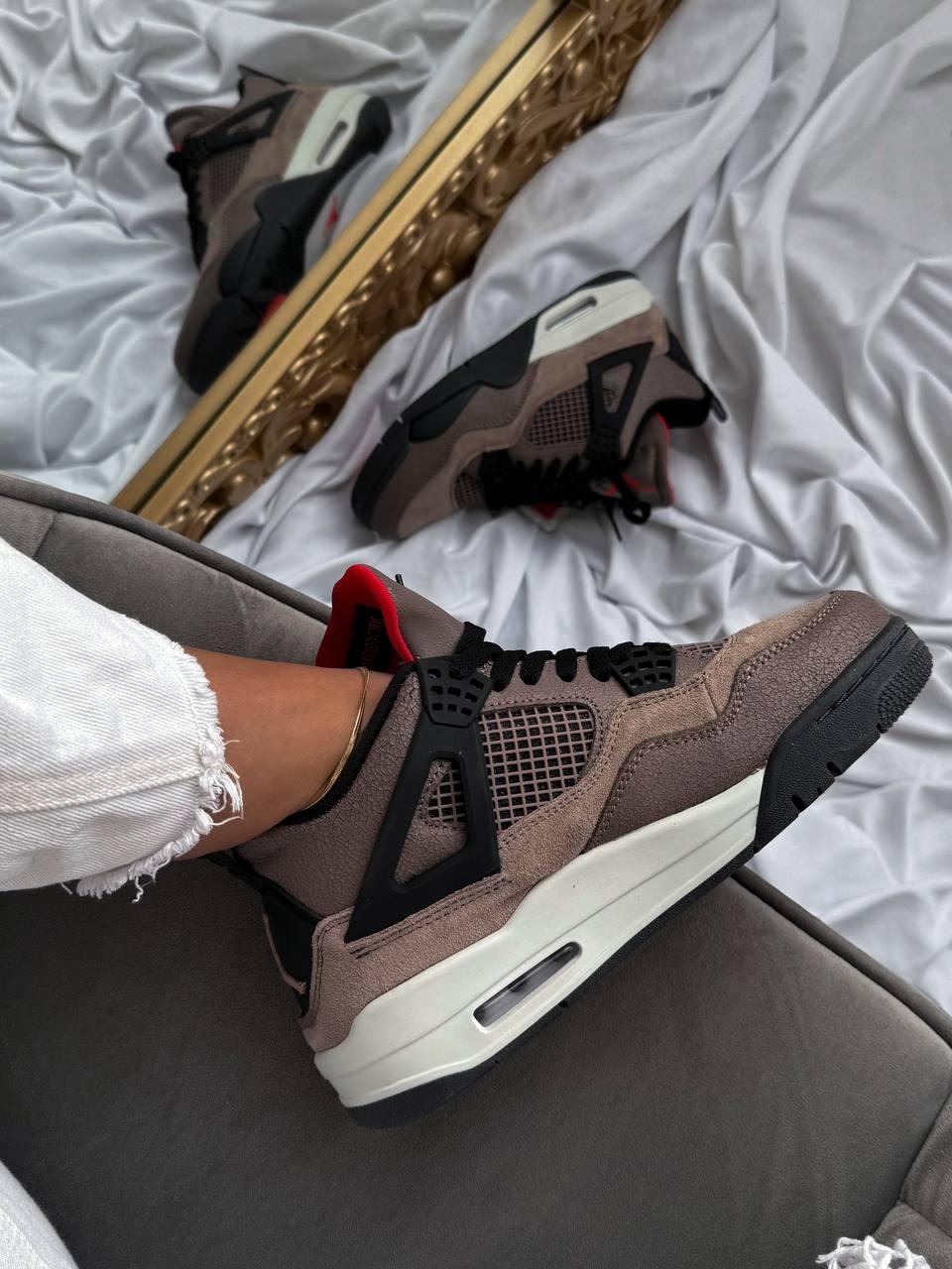 Air Jordan 4 Retro SE “Taupe Haze”
