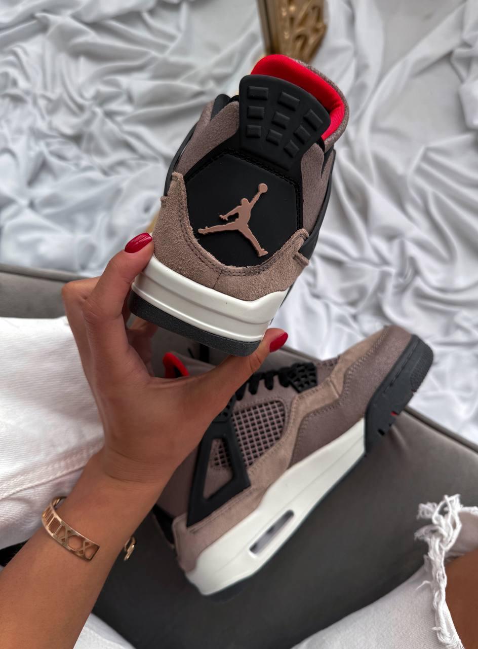 Air Jordan 4 Retro SE “Taupe Haze”