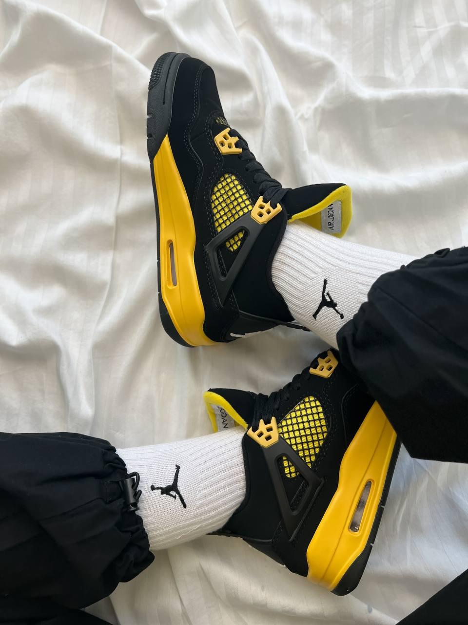 Nike Air Jordan 4 Thunder 2023