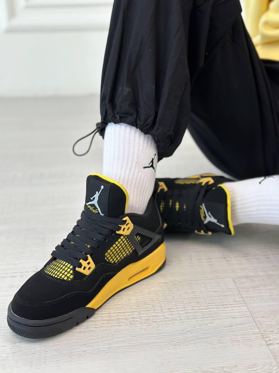 Nike Air Jordan 4 Thunder 2023