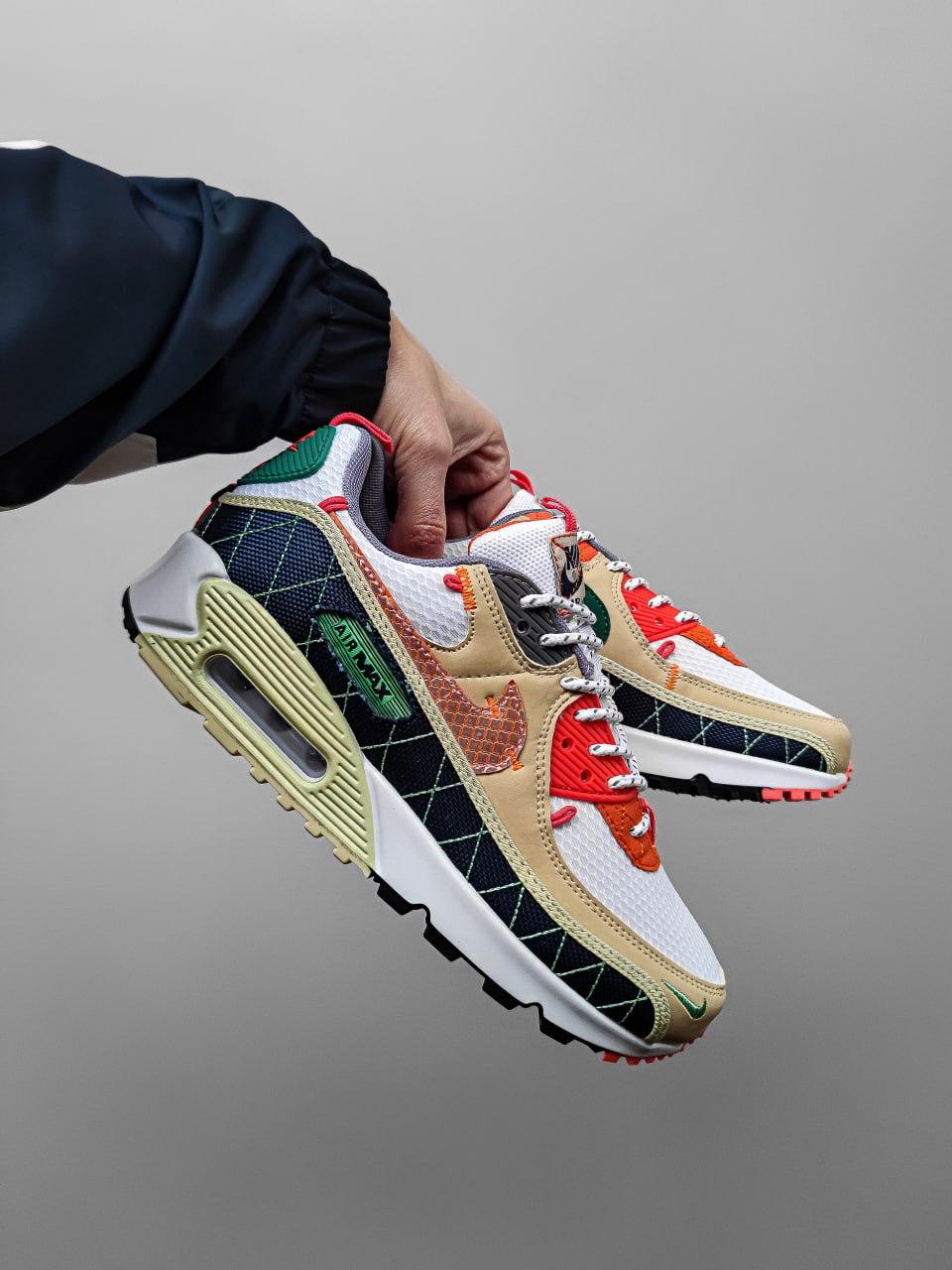 NIKE AIR MAX 90 MOUNTAINEERING