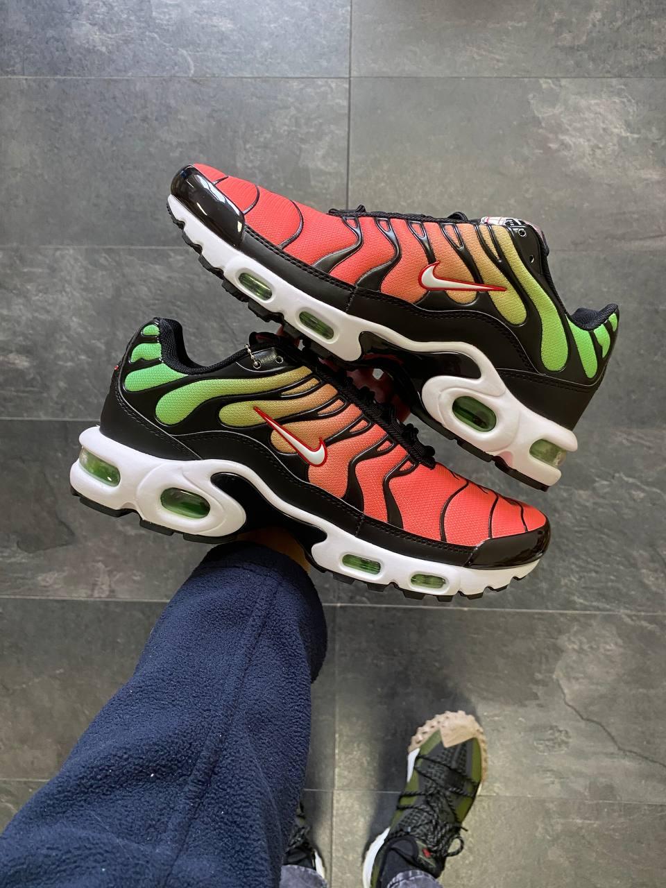 Nike Air Max Plus Gs Green Strike Flash Crimson