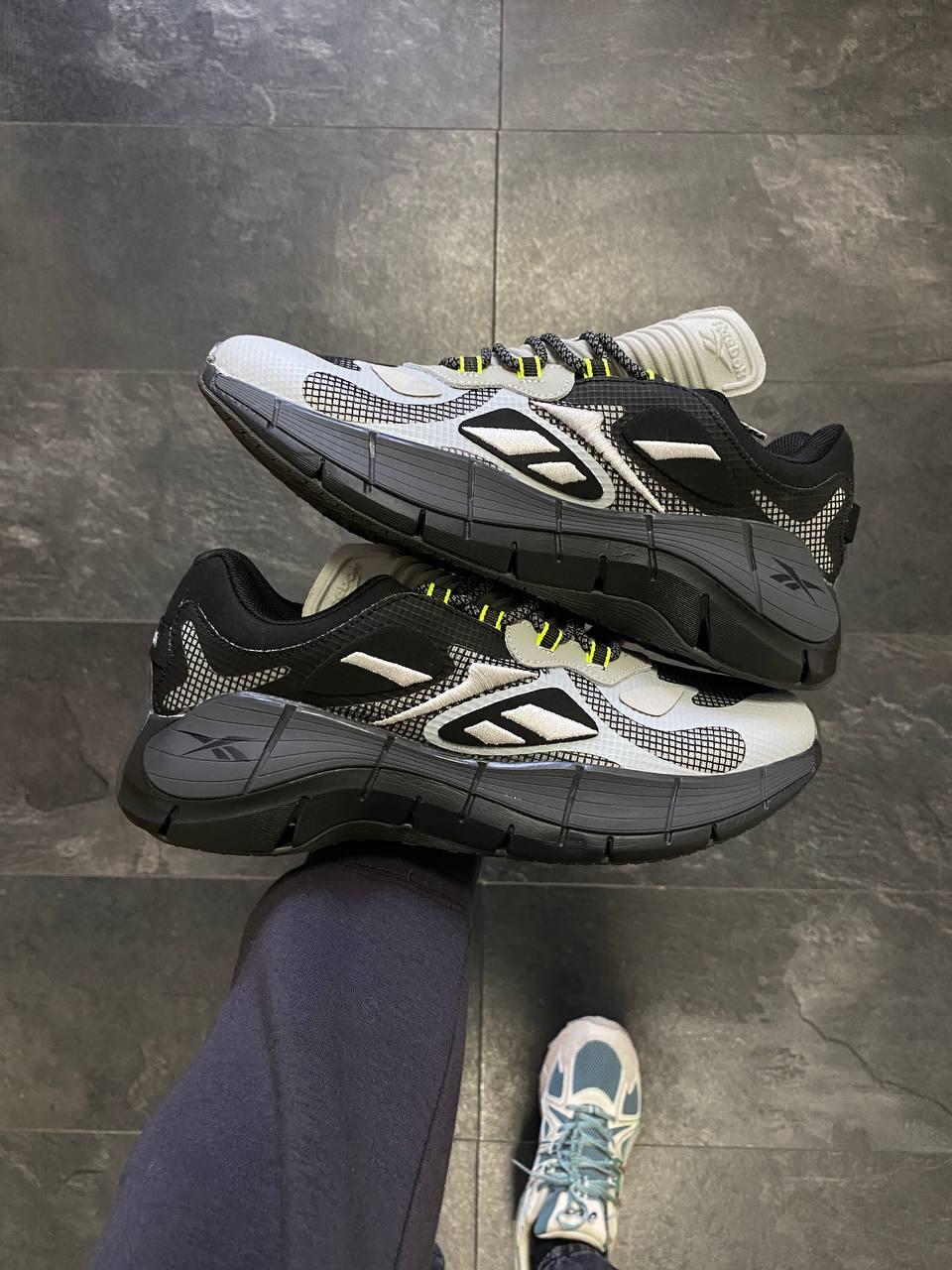 Reebok Zig Kinetica Gray Black