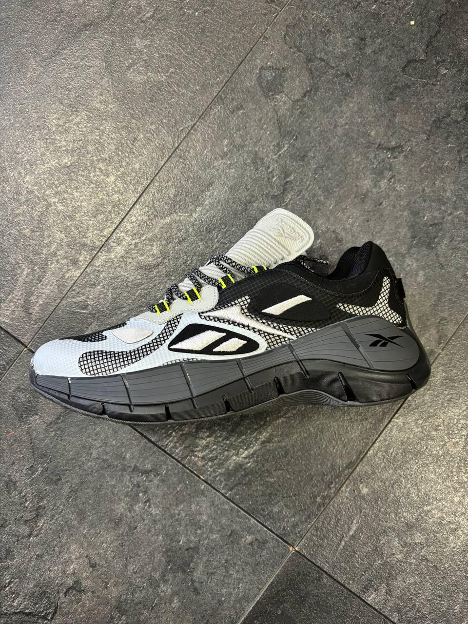 Reebok Zig Kinetica Gray Black