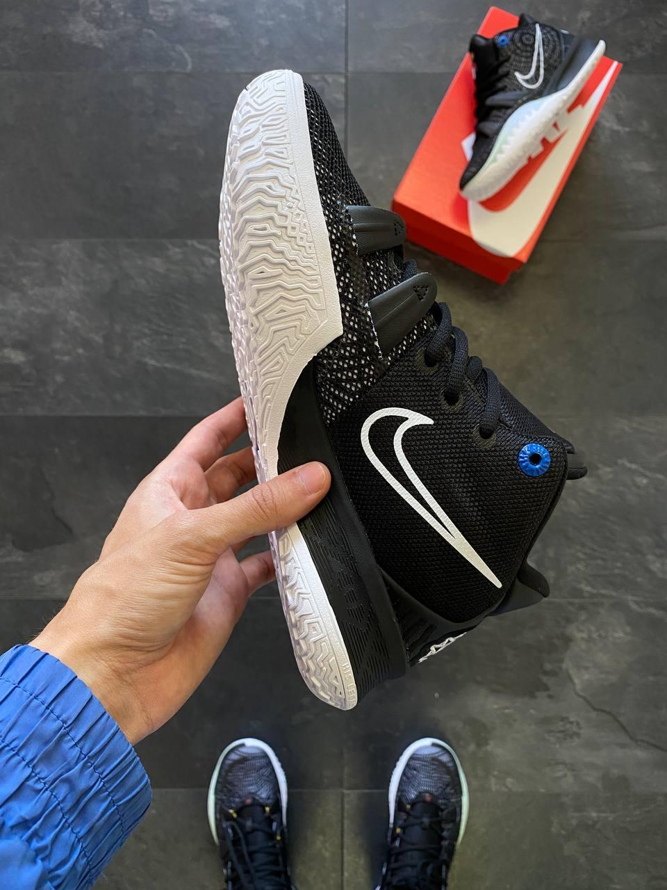 Nike Kyrie 7 Pre-Heat