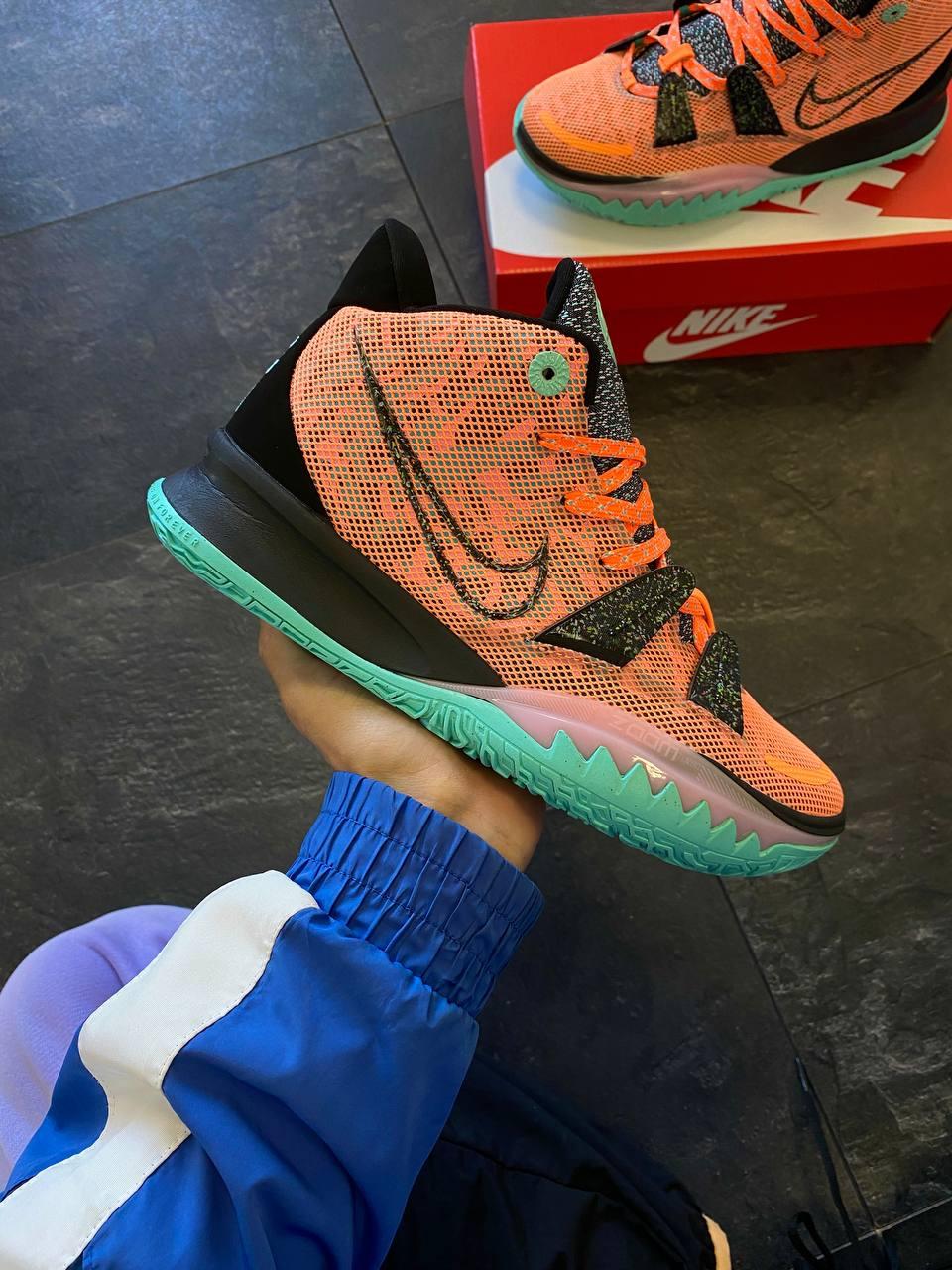 Nike Kyrie 7 Atomic Orange