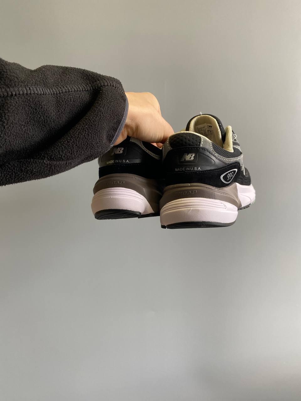 New Balance 990V6