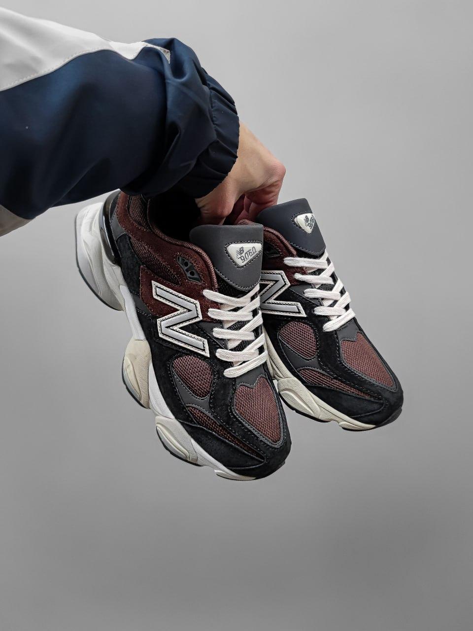 New Balance 9060 Black/Brown