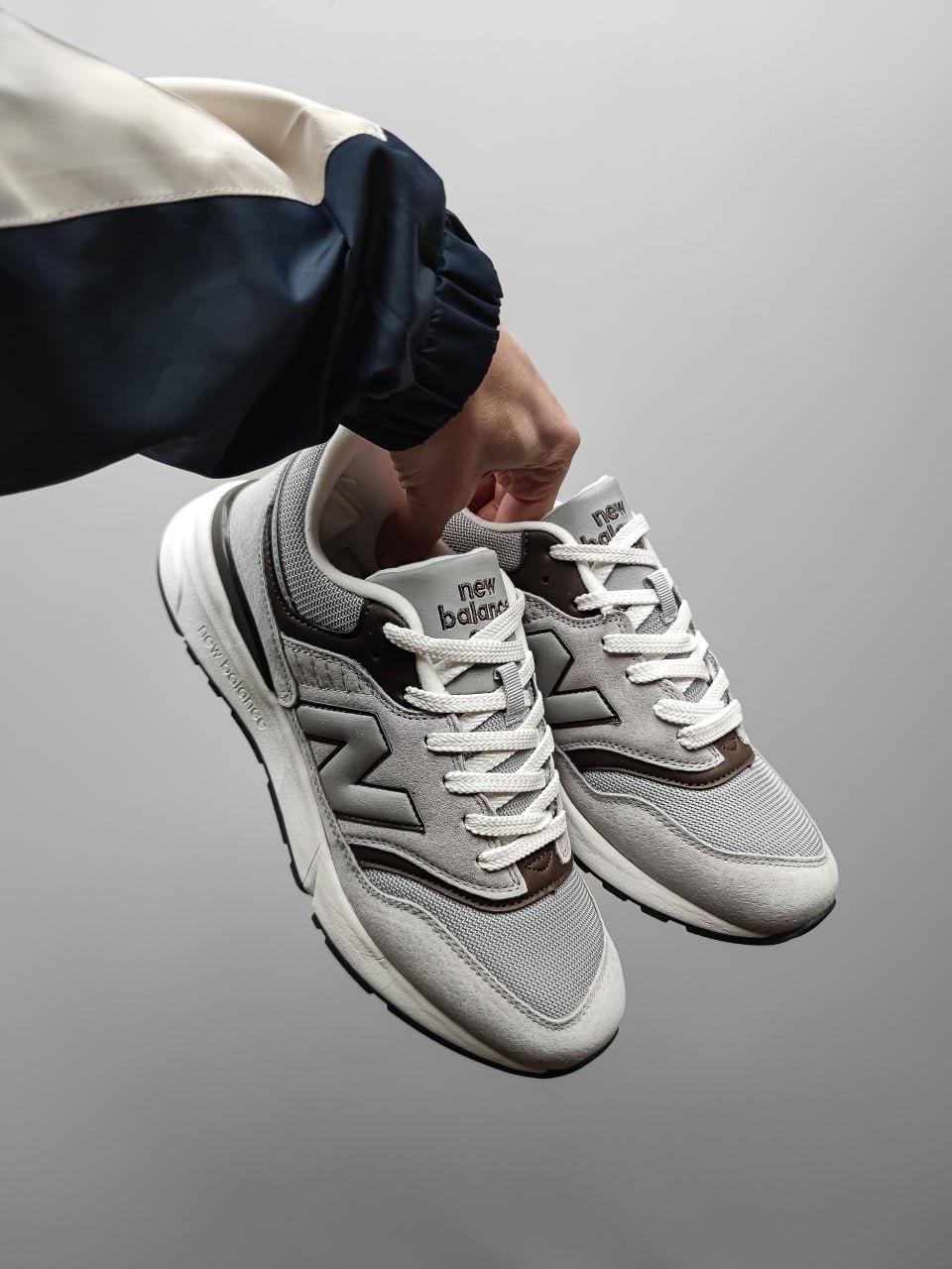 New Balance 997 Gray / Brown