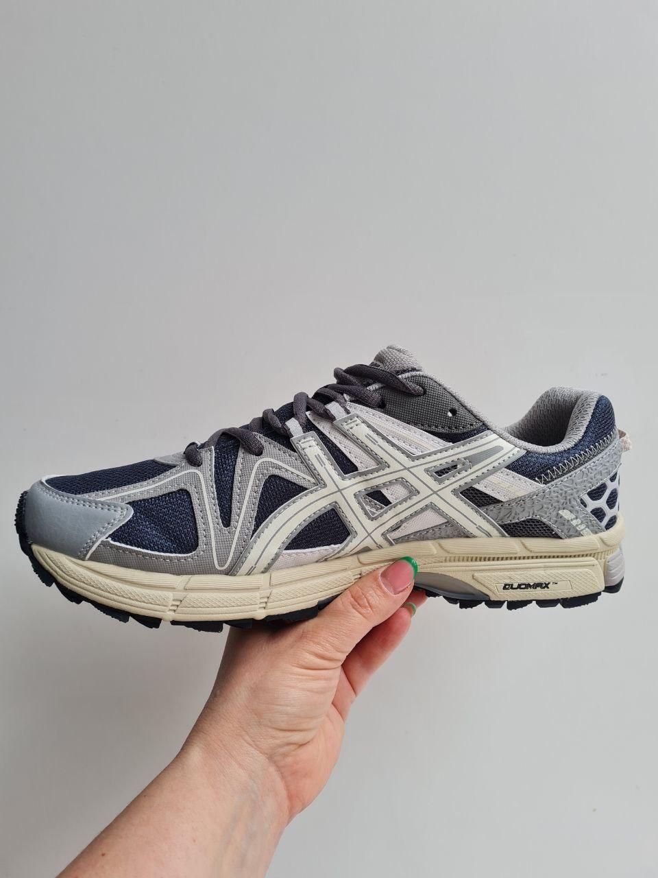ASICS Gel-Kahana 8 Beige Grey