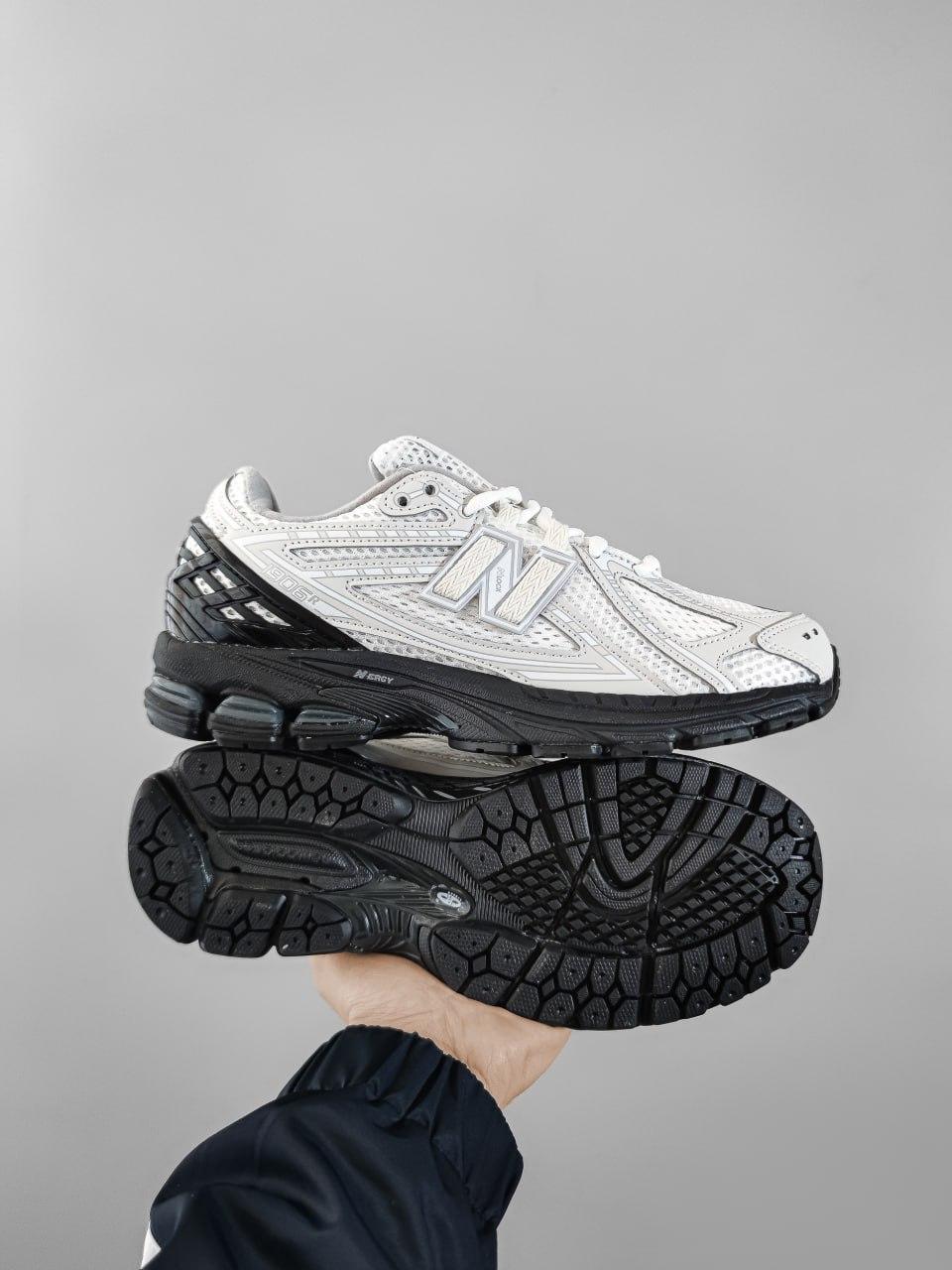 New Balance 1906R Gray Black