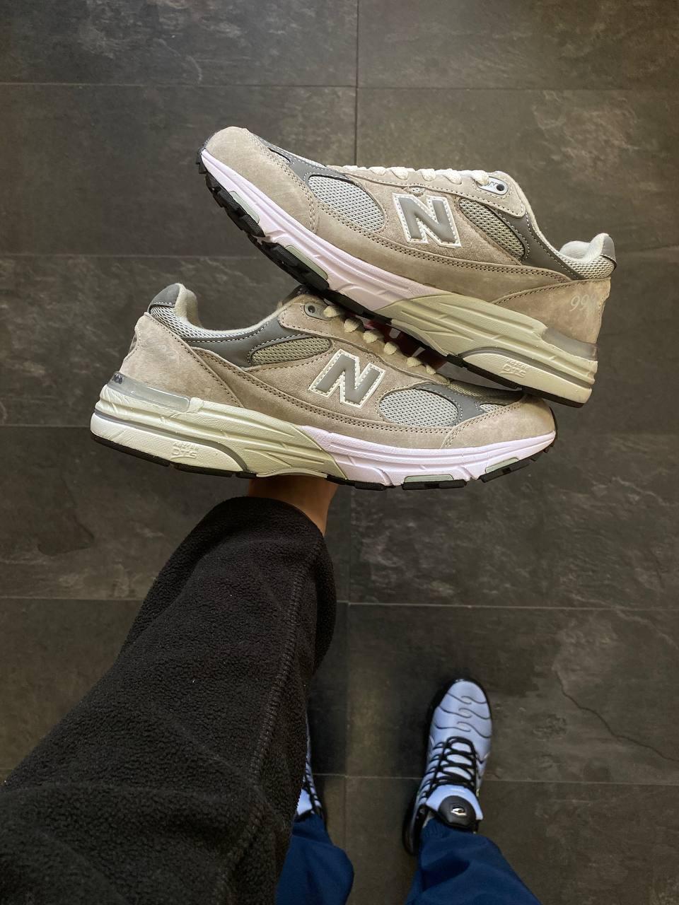 New Balance 993