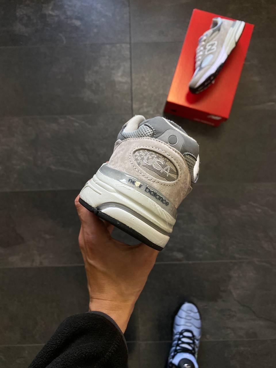 New Balance 993