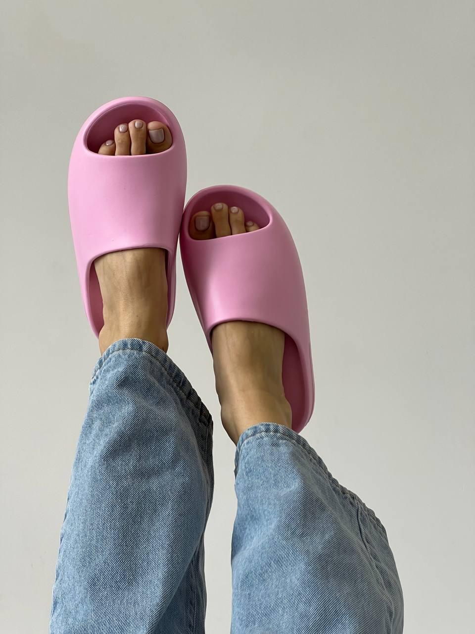 Adidas Yeezy Slide Pink