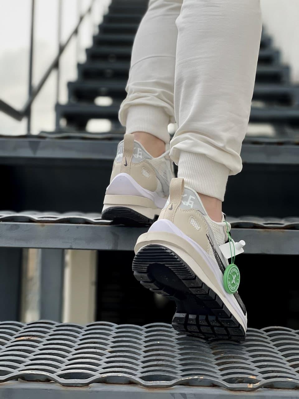 Nike VaporWaffle Sport Fuschia x Sacai Beige