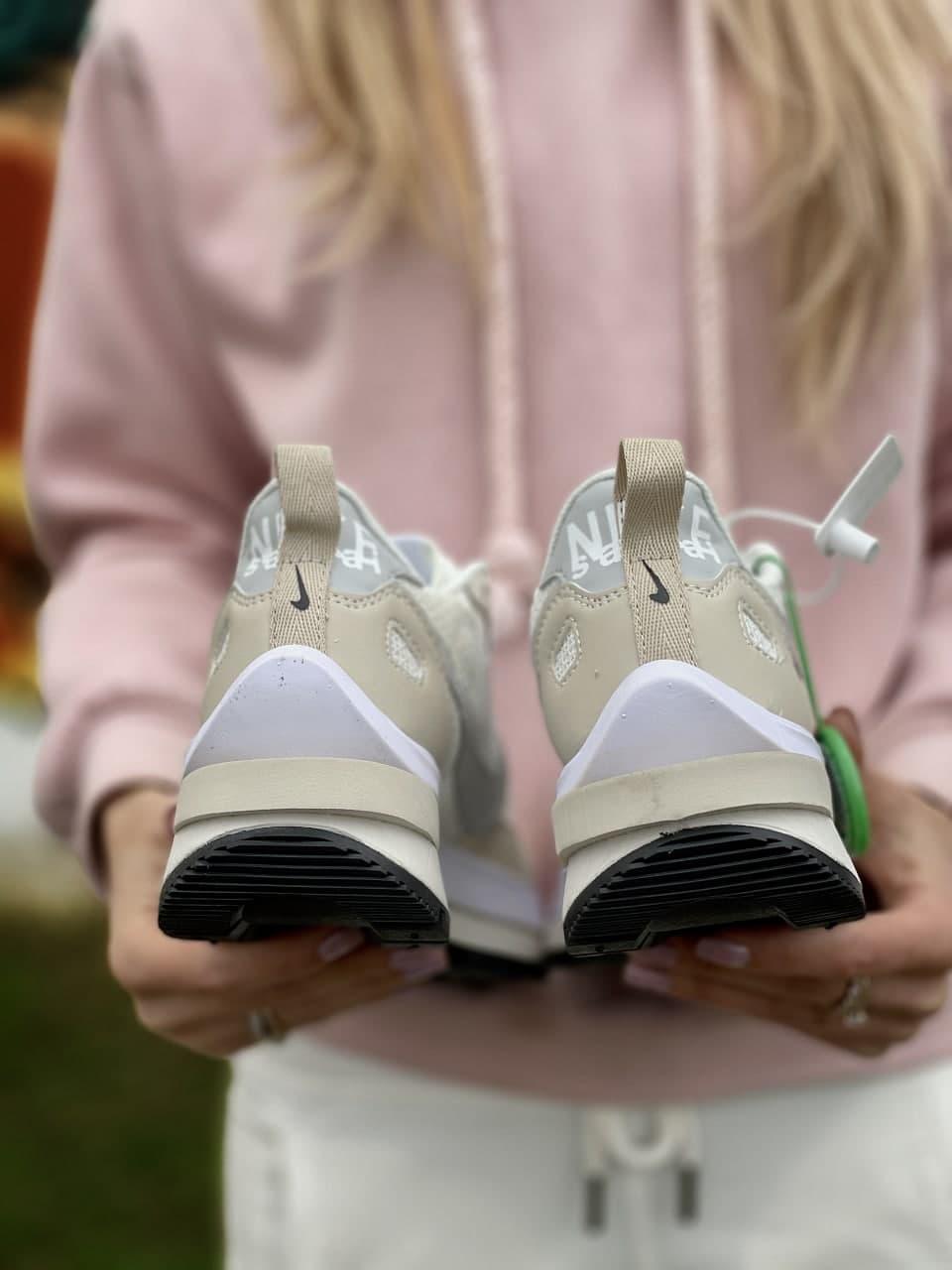 Nike VaporWaffle Sport Fuschia x Sacai Beige
