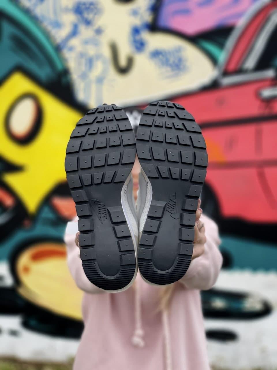 Nike VaporWaffle Sport Fuschia x Sacai Beige