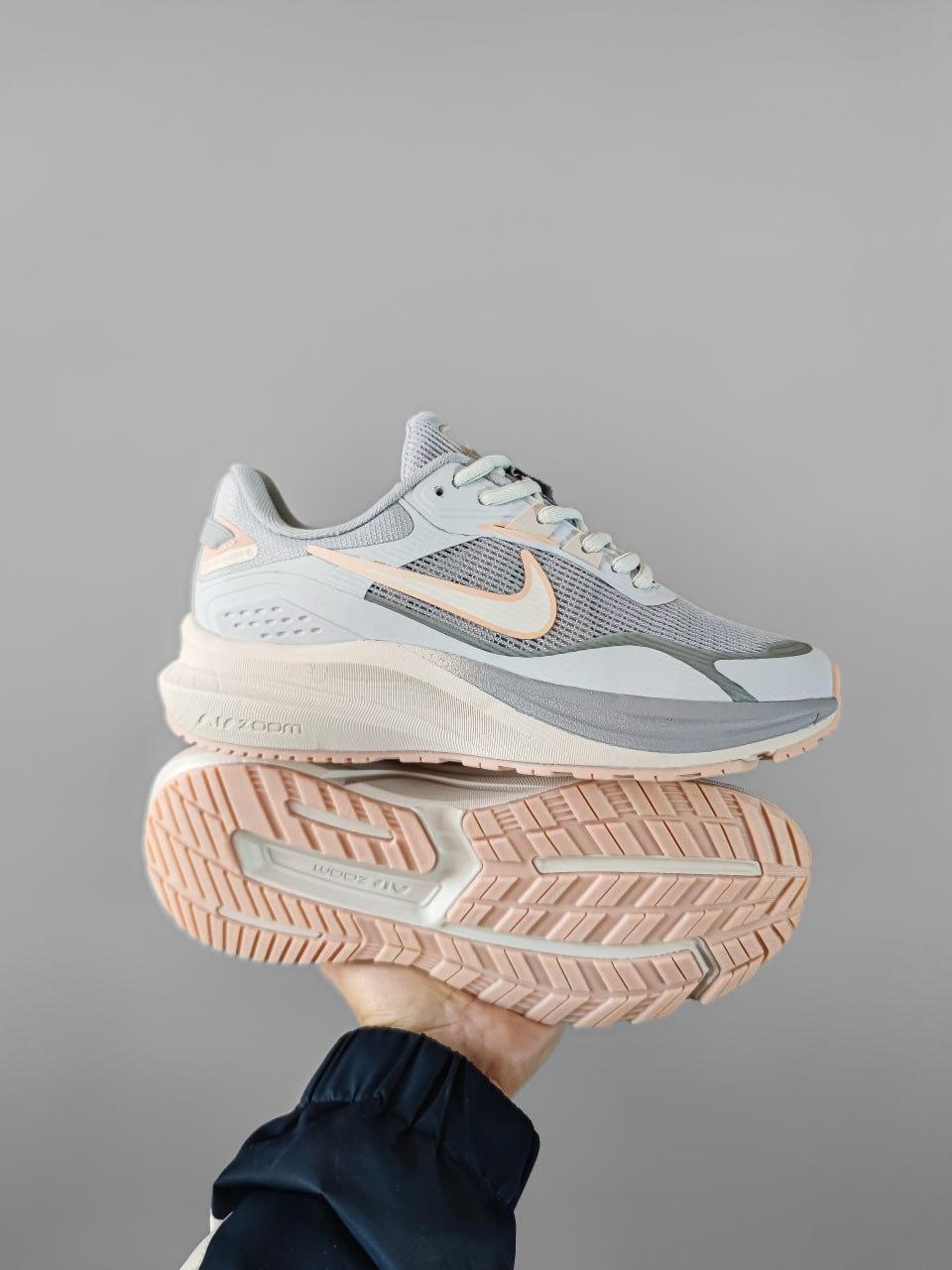 Nike Zoom Inferno 3 Light gray