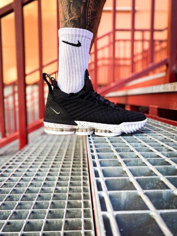 Nike LeBron 16 Black White