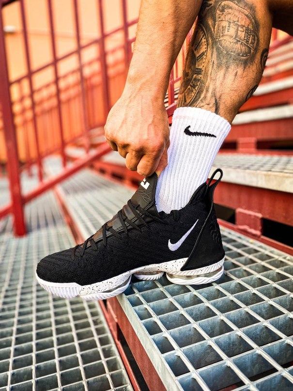 Nike LeBron 16 Black White