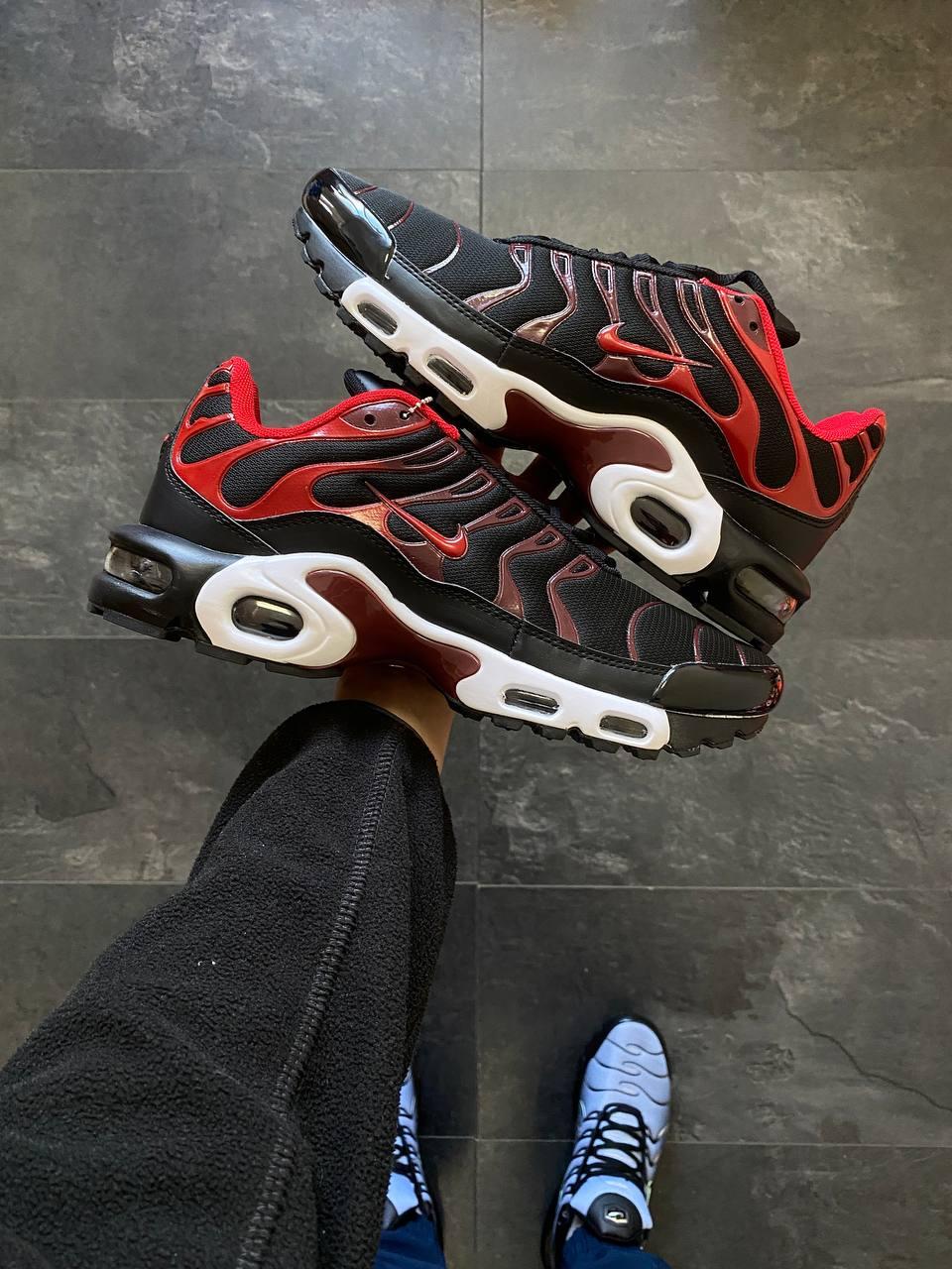 Nike Air Max Plus Tn Black/Red