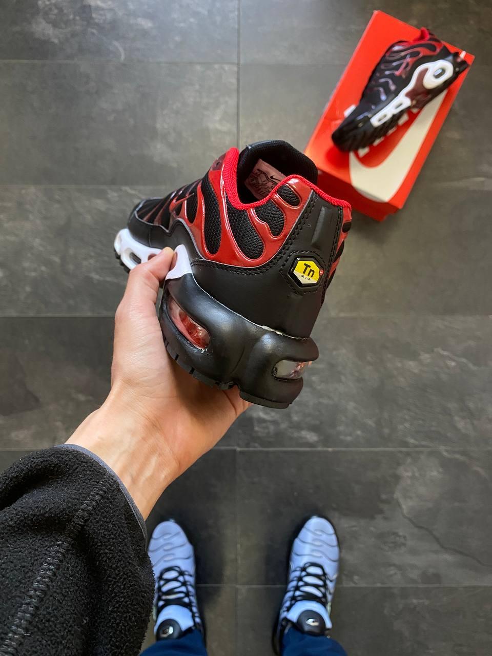 Nike Air Max Plus Tn Black/Red